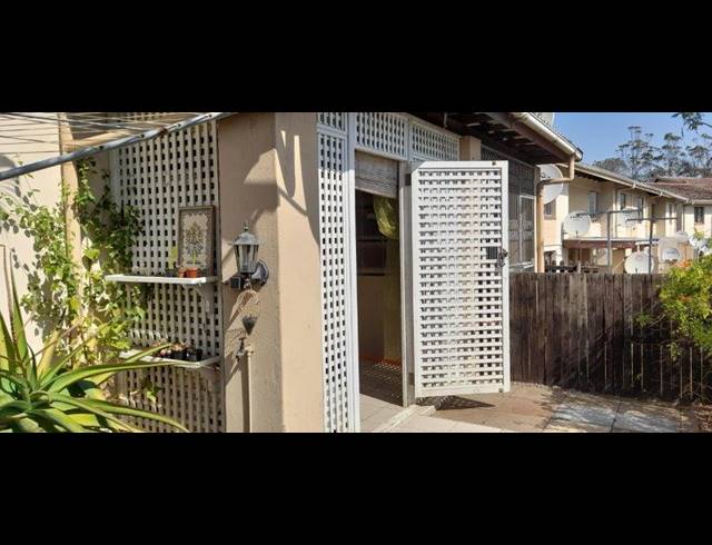 2 BEDROOM APARTMENT FOR SALE IN BELLAIR